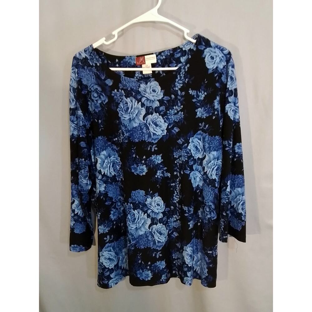 JM Collection blue and navy floral top. - Picture 3 of 6